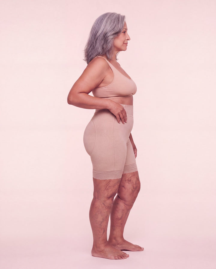 Faja Corta Compress nude, vista de perfil