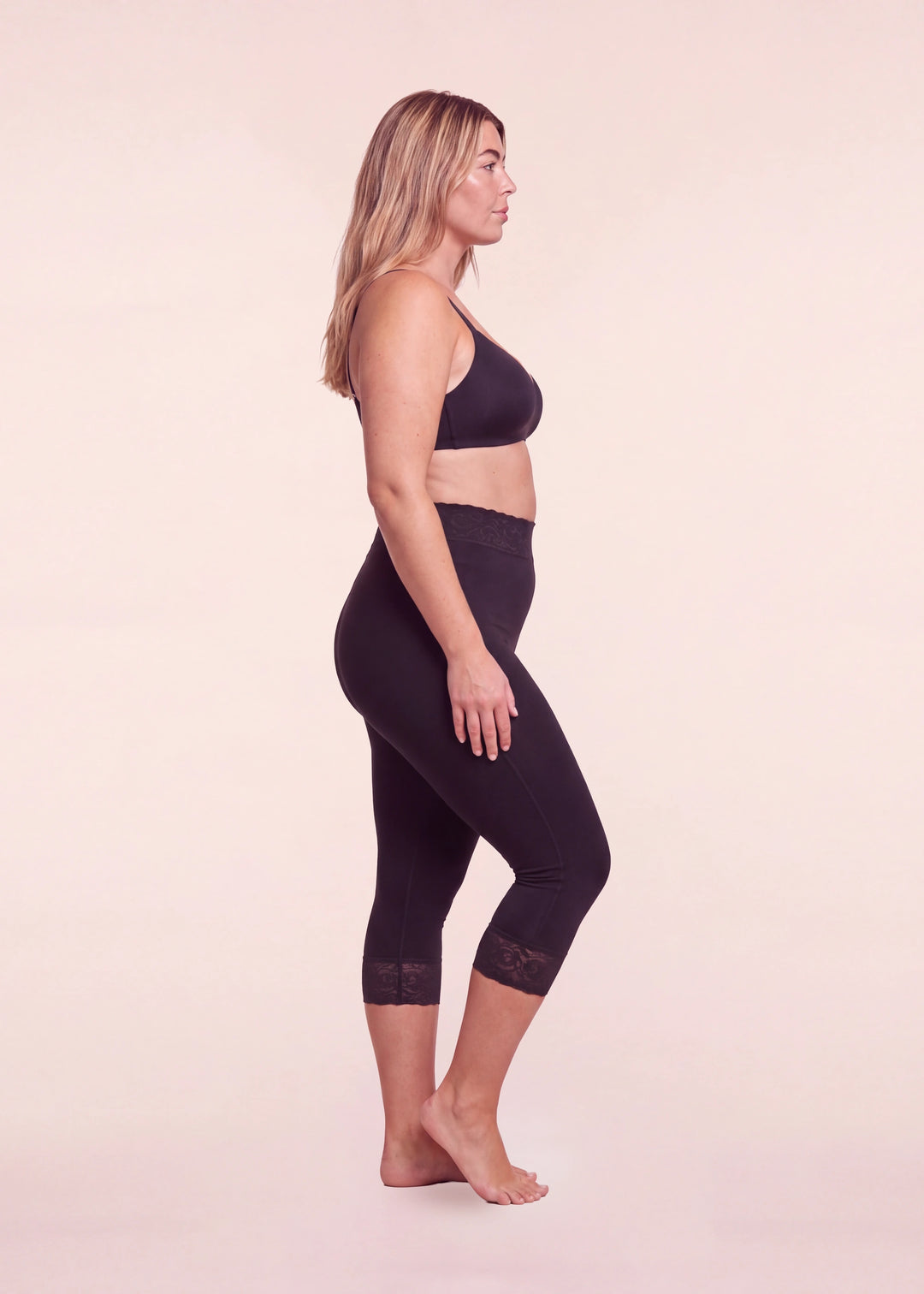 Faja Lipedema Compress negra, vista de perfil